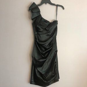 B. Smart Black Formal Gown One Shoulder Dress